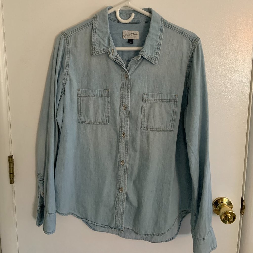 Universal Thread Chambray long sleeve shirt, size large, light blue, like new